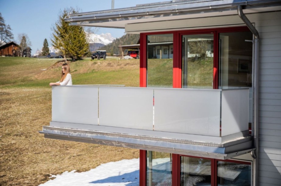 Glasbrüstung – Bild 3